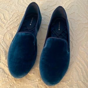 Birdies 7.5 blue velvet loafers. Worn once.